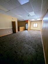 130 Professional Ct, Lafayette, IN for lease Interior Photo- Image 2 of 4