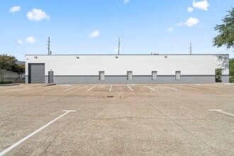3664 Walnut Bend Ln, Houston, TX for lease Building Photo- Image 2 of 14