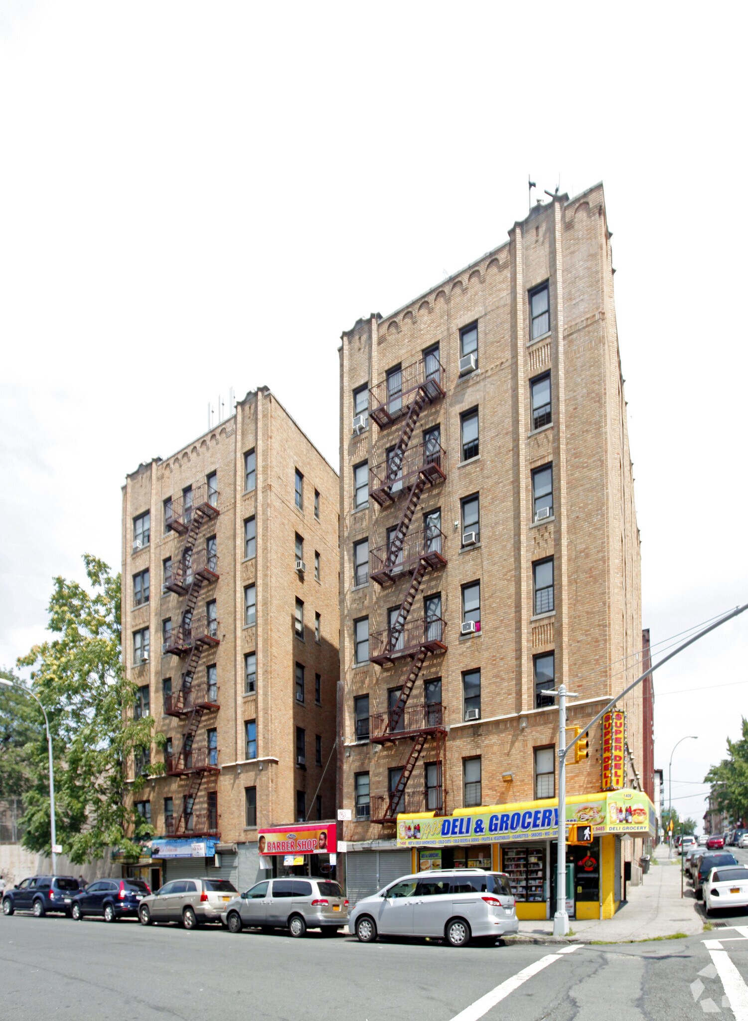 571 E 170th St, Bronx, NY for sale Primary Photo- Image 1 of 1