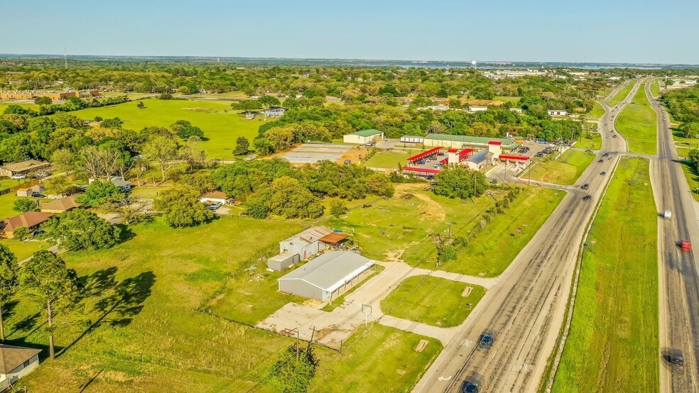 1360 Northwest Pky, Azle, TX for sale - Building Photo - Image 2 of 8