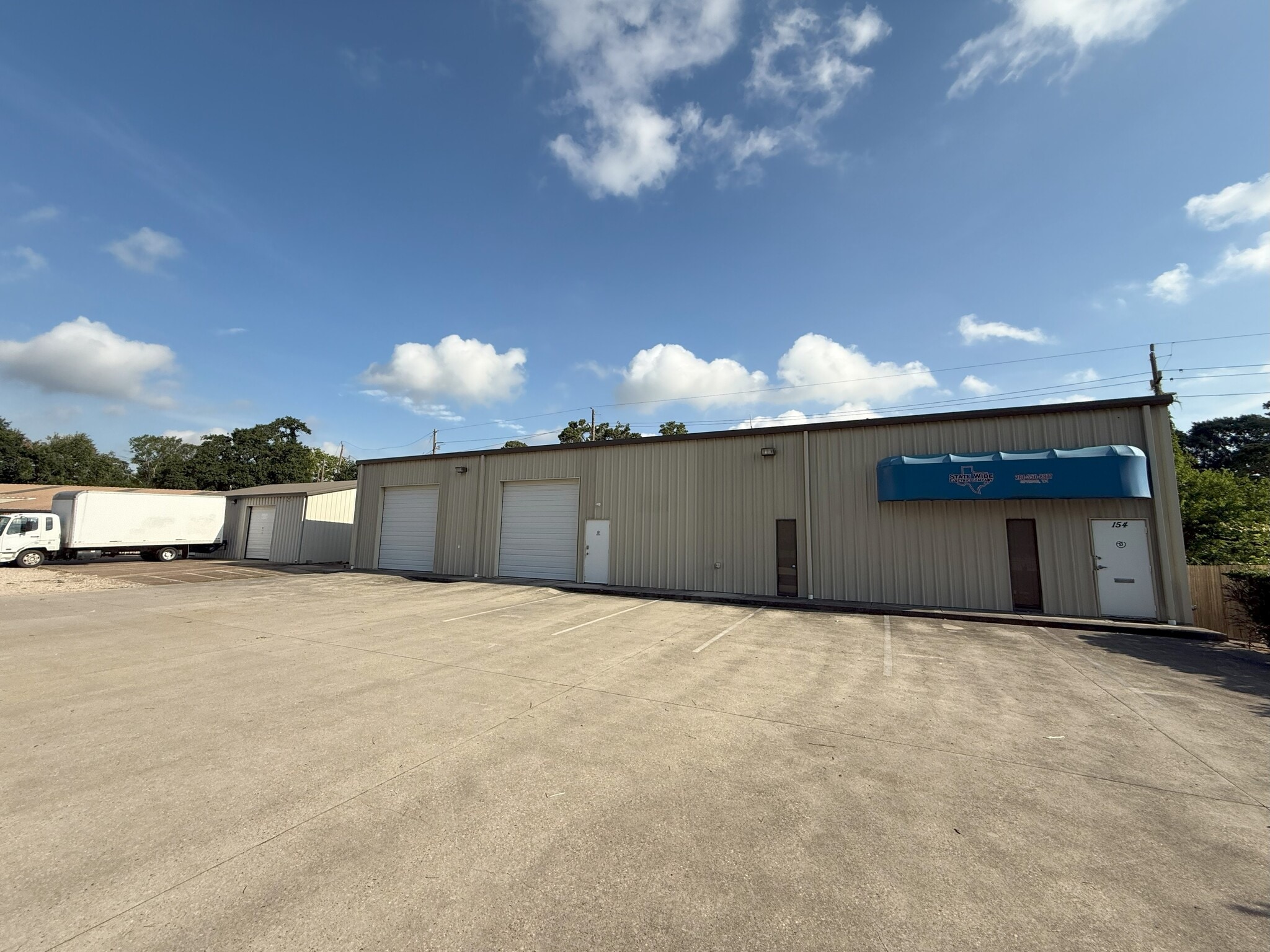 132 Magic Oaks Ct, Spring, TX for lease Building Photo- Image 1 of 6