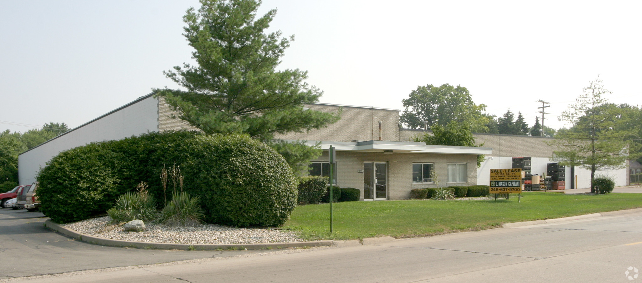 340-350 Hubbard St, Mount Clemens, MI for sale Building Photo- Image 1 of 4