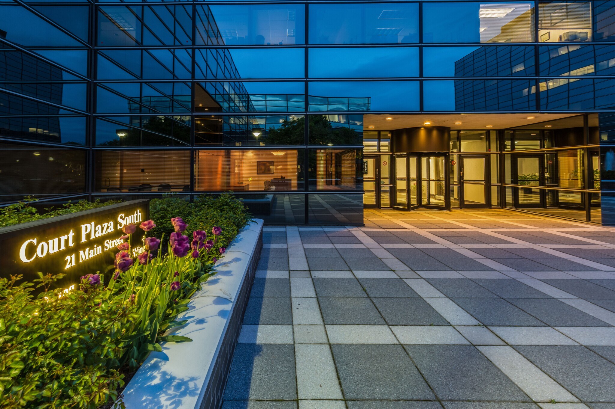 25 Main St, Hackensack, NJ 07601 Court Plaza