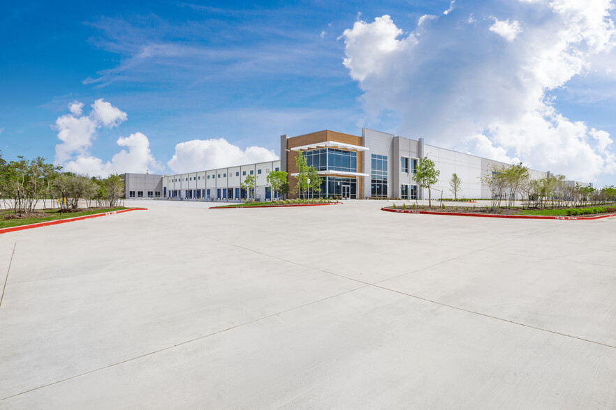 Mustang Court at DFW International Airport, Bldg 1, Grapevine, TX for lease - Building Photo - Image 2 of 29