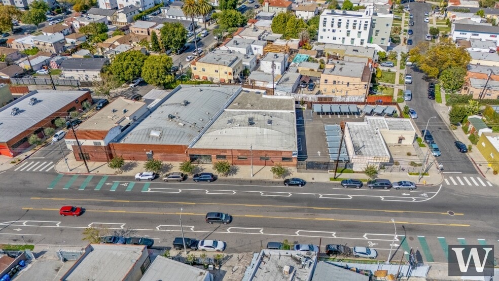 5645-5655 W. Adams Boulevard Blvd, Los Angeles, CA for lease - Building Photo - Image 3 of 17