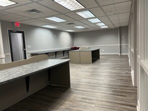 4190 S Plaza Trl, Virginia Beach, VA for lease Interior Photo- Image 2 of 18
