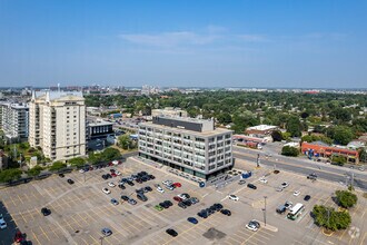 1200 Boul Saint-Martin O, Laval, QC - AERIAL  map view