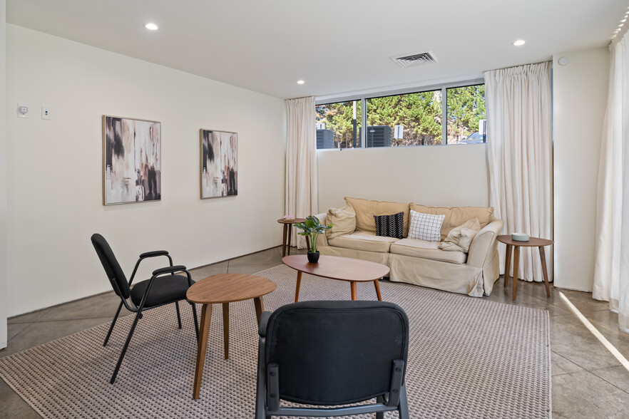 2081 Columbiana Rd, Birmingham, AL for lease - Matterport 3D Scan - Image 3 of 23