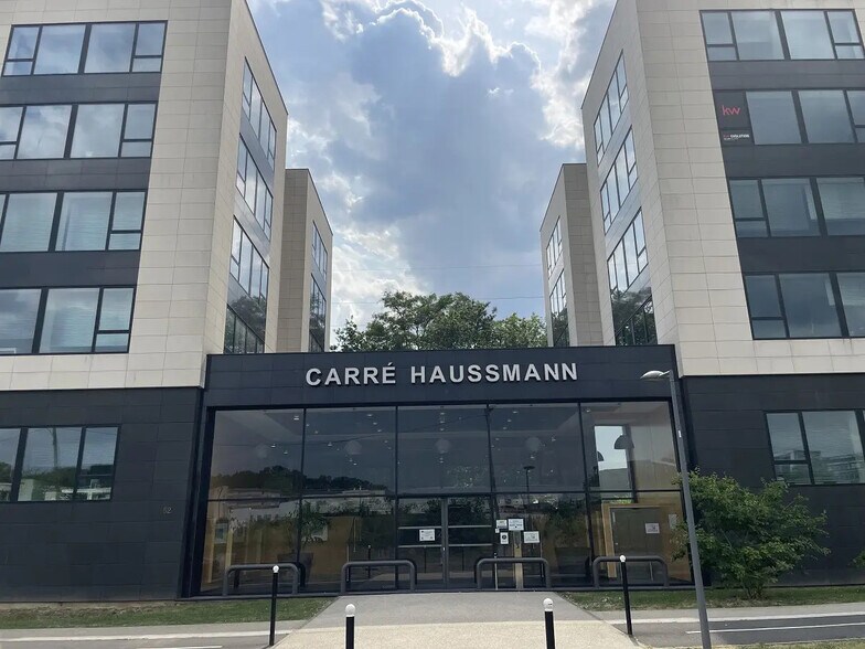 Office in Évry-Courcouronnes for lease - Building Photo - Image 1 of 26