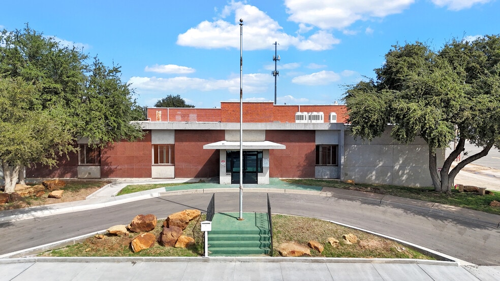 201 E Illinois Ave, Midland, TX for sale - Building Photo - Image 3 of 53