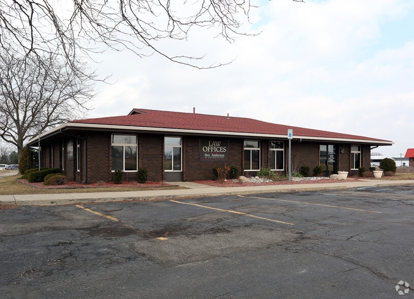 9459 Lapeer Rd, Davison, MI for lease - Primary Photo - Image 3 of 53