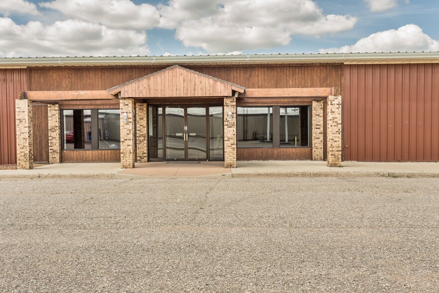 1504 Morningside Dr, Milbank, SD 57252