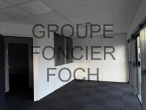 Rue Elisée Reclus, Décines-Charpieu for lease Interior Photo- Image 1 of 5