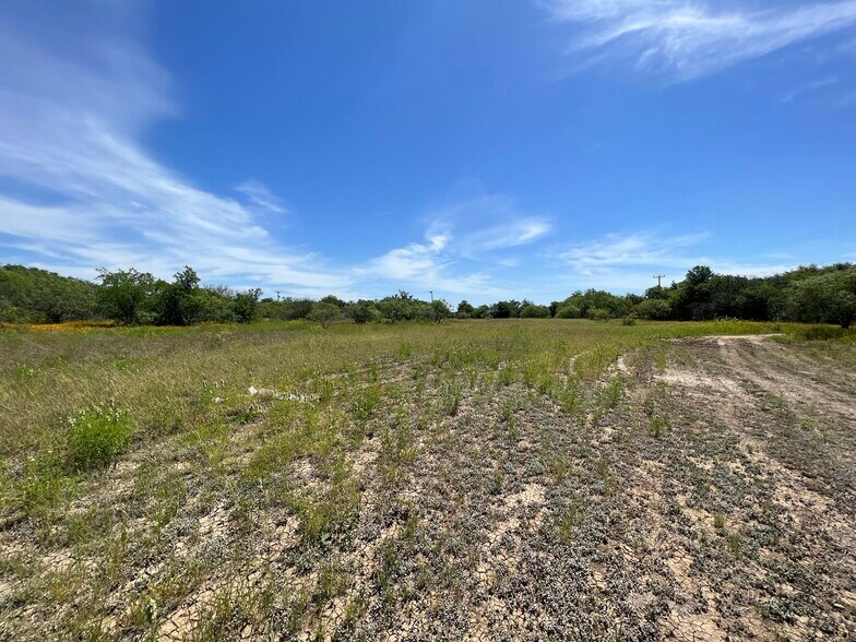 7727 Mission Road, San Antonio, TX 78214 Mission Road