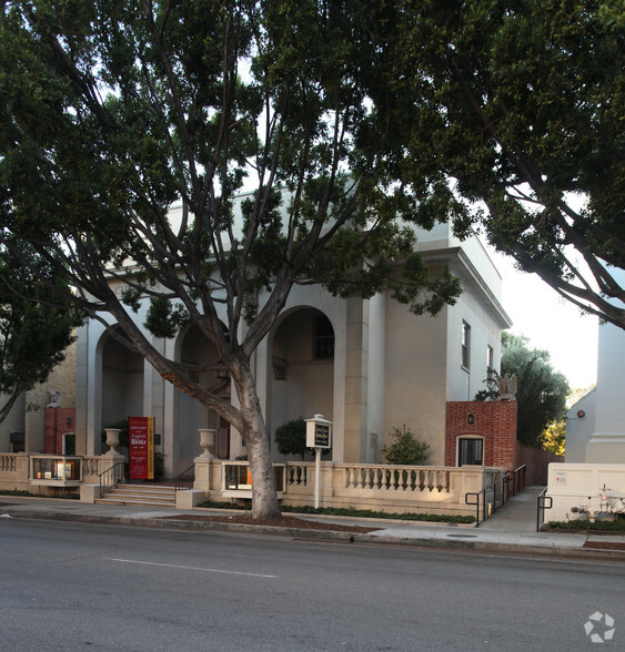 550 E Green St, Pasadena, CA for lease - Primary Photo - Image 2 of 4