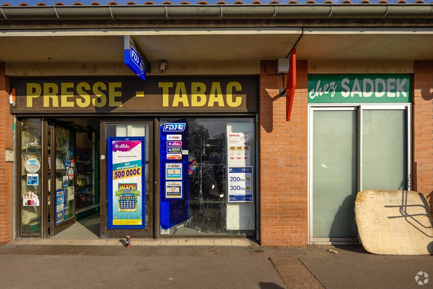 64 Allée De Bellefontaine, Toulouse for sale - Building Photo - Image 2 of 3