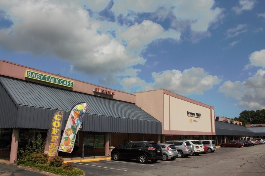 5700 Churchland Blvd, Portsmouth, VA for lease - Building Photo - Image 2 of 6