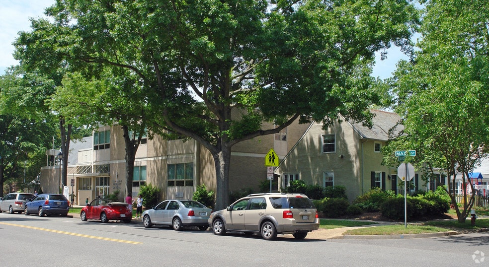 45 Main St, Newport News, VA for lease - Building Photo - Image 2 of 3