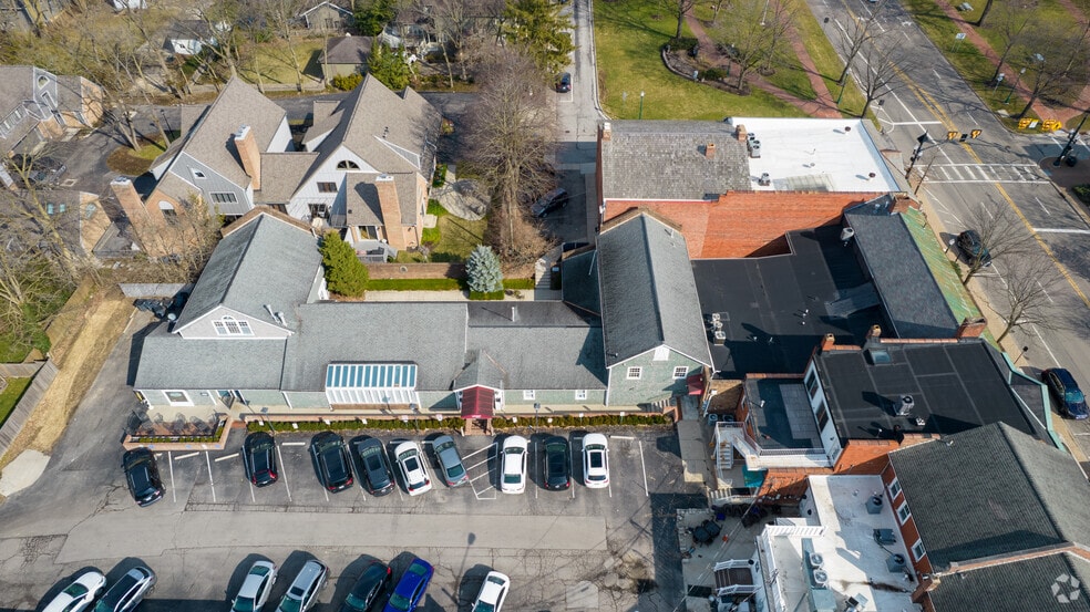 679-681 High St, Worthington, OH for lease - Building Photo - Image 3 of 8