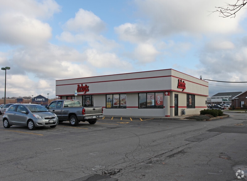 3235 Southwestern Blvd, Orchard Park, NY for sale - Primary Photo - Image 1 of 1