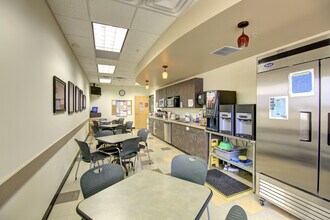 1310 19th Ave NW, Clinton, IA for sale Interior Photo- Image 1 of 12