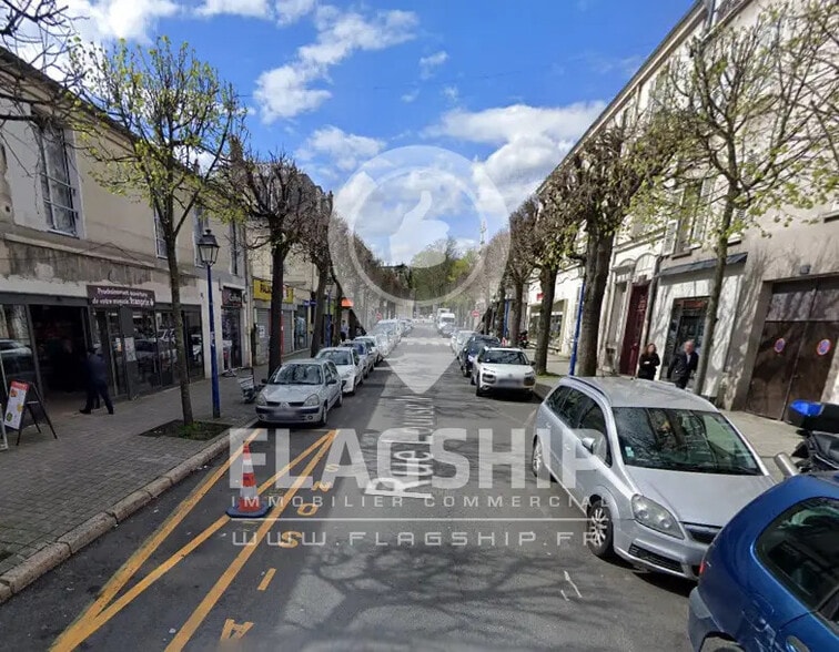 Retail in Choisy-le-Roi for lease - Building Photo - Image 2 of 3