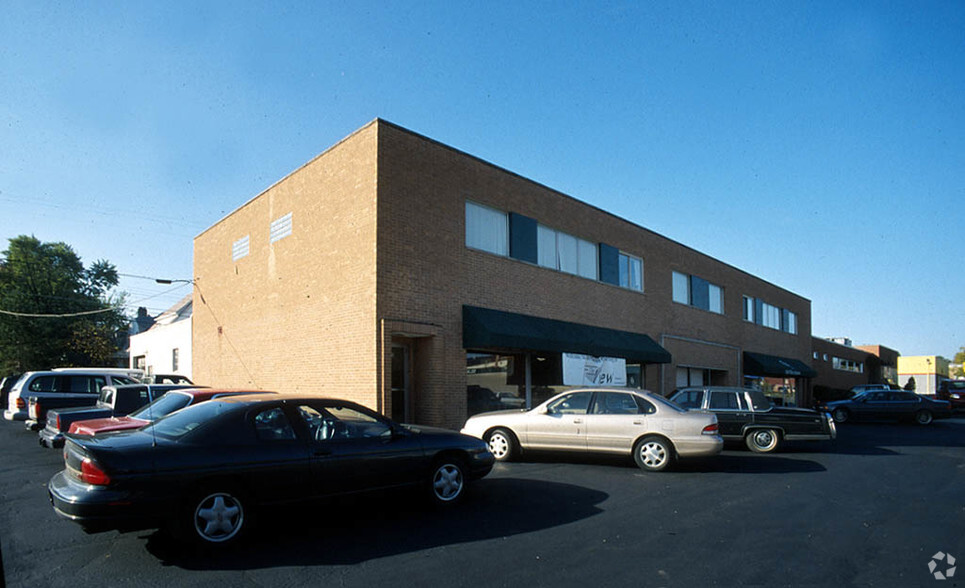 1033-1045 W 3rd Ave, Columbus, OH for lease - Building Photo - Image 2 of 6