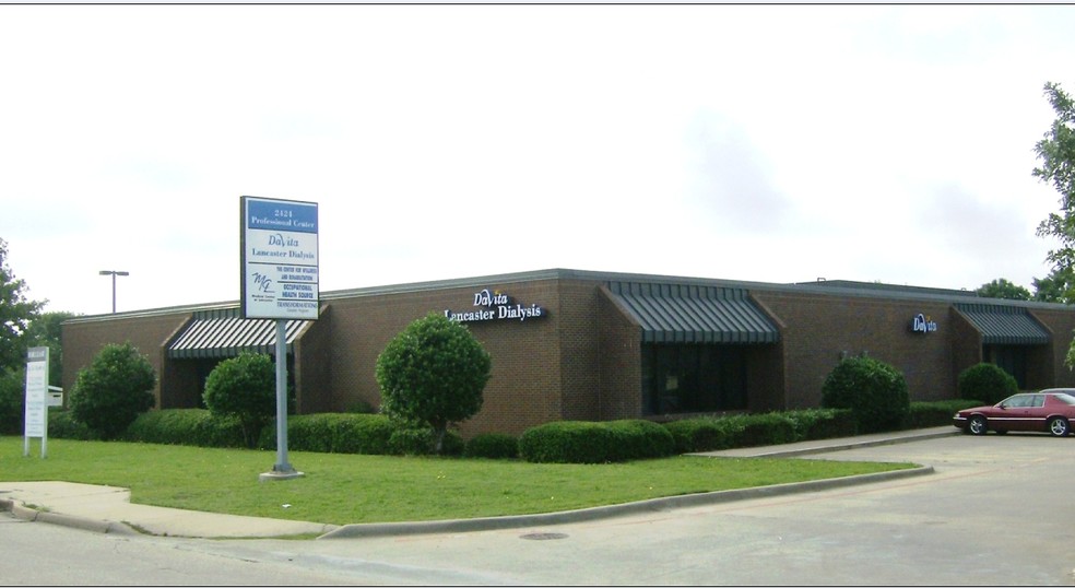 2424 W Pleasant Run Rd, Lancaster, TX for sale - Building Photo - Image 1 of 1