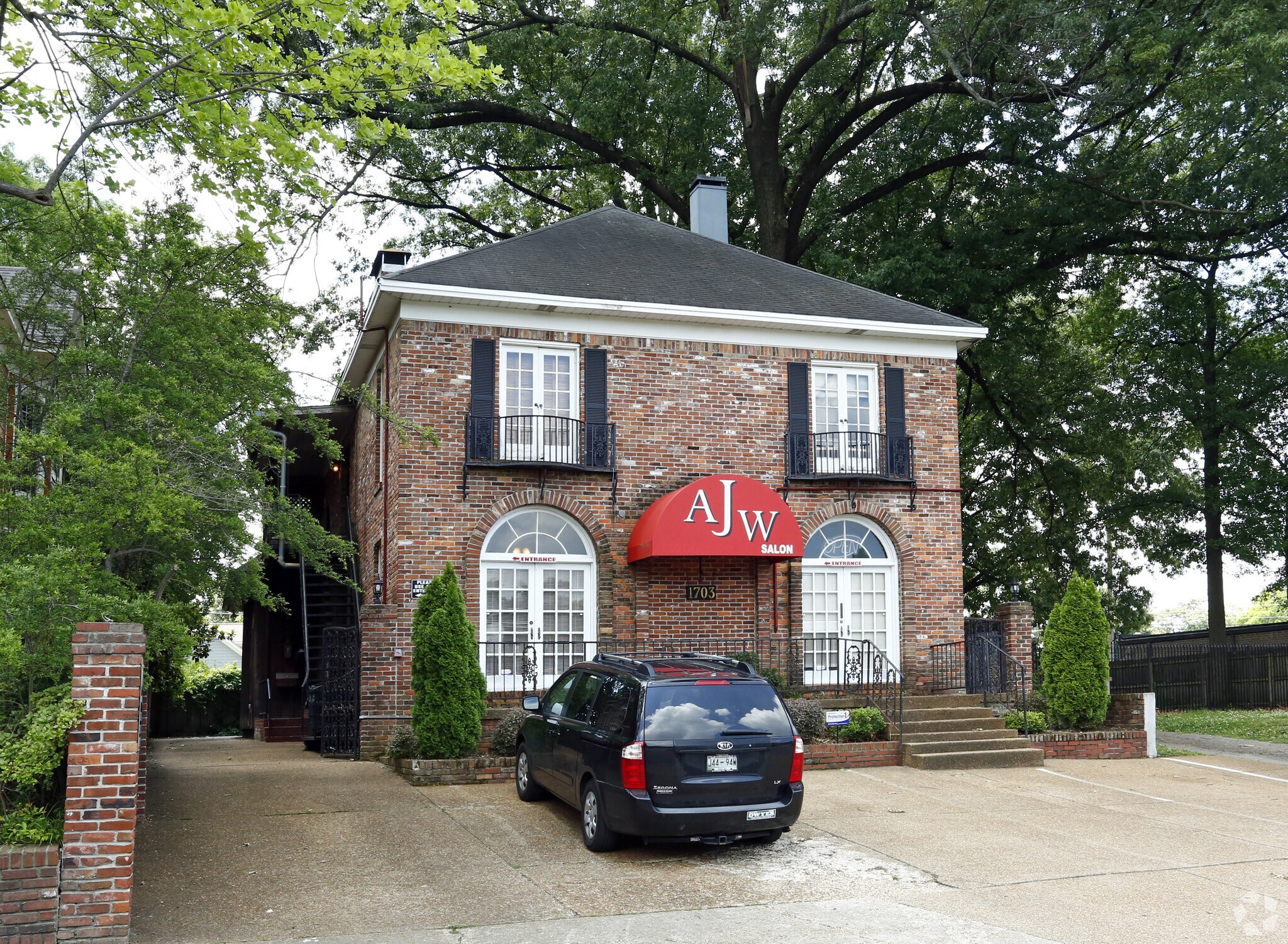 1703 Lockett Pl, Memphis, TN for sale Primary Photo- Image 1 of 1