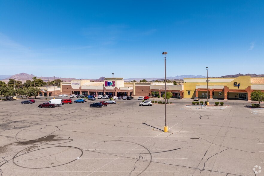 716 S Boulder Hwy, Henderson, NV for lease - Building Photo - Image 3 of 8