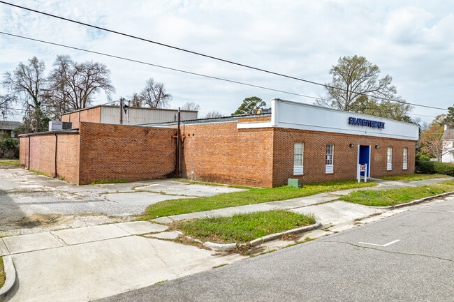 More details for 211 W Cronly St, Laurinburg, NC - Office for Sale