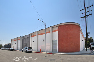 More details for 3099 N California St, Burbank, CA - Industrial for Lease