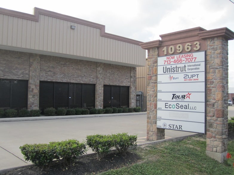 10963 Cutten Rd, Houston, TX for lease - Building Photo - Image 3 of 5