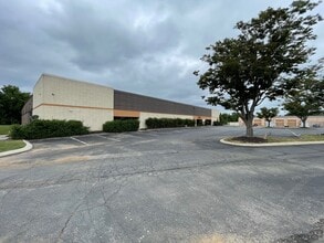 1201 Antioch Pike, Nashville, TN for lease Interior Photo- Image 2 of 30