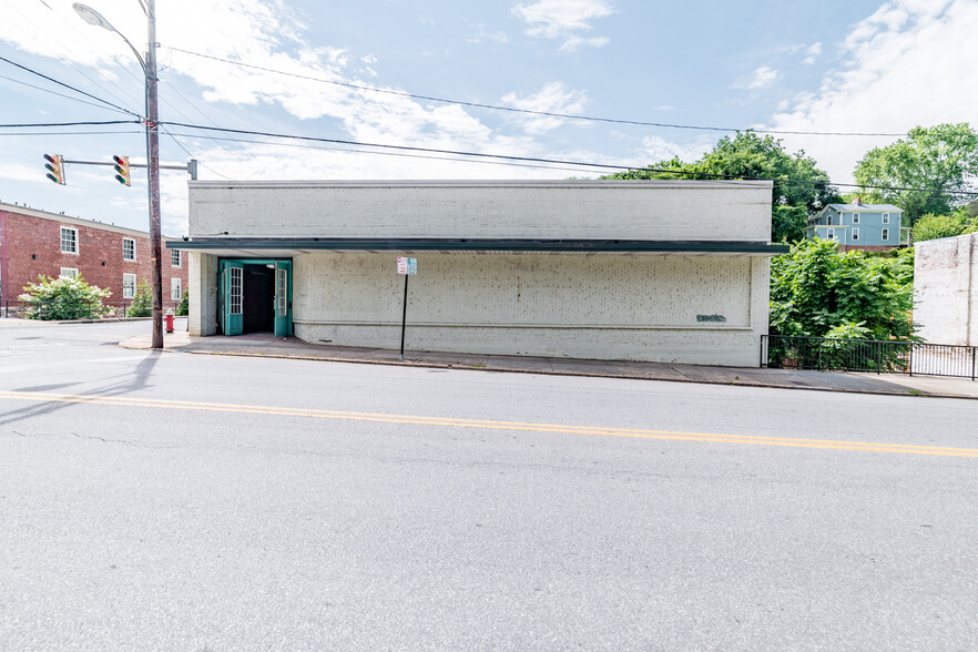 400 12th St, Lynchburg, VA for sale - Building Photo - Image 1 of 1