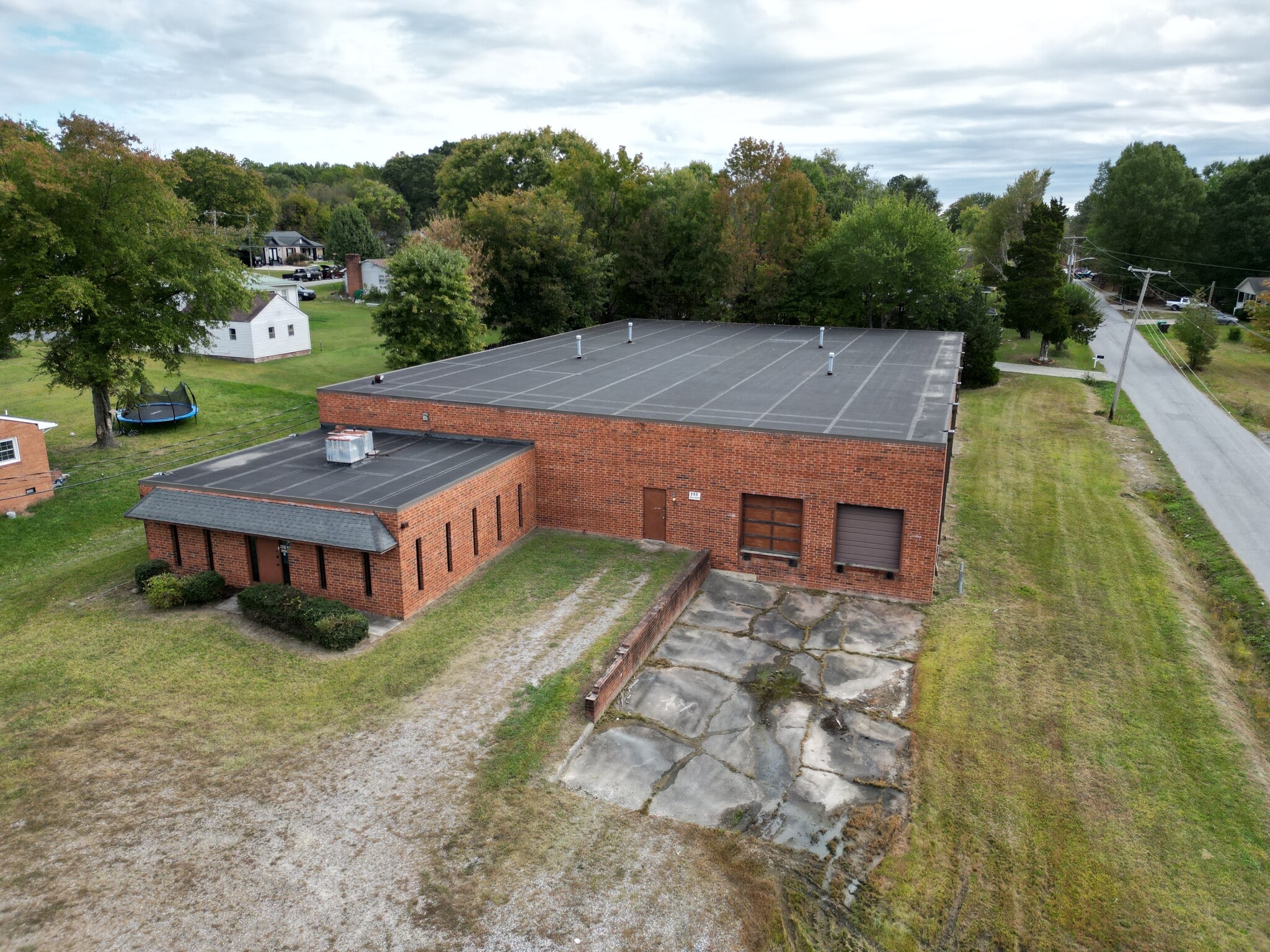 900 Baker Rd, High Point, NC for lease Primary Photo- Image 1 of 15