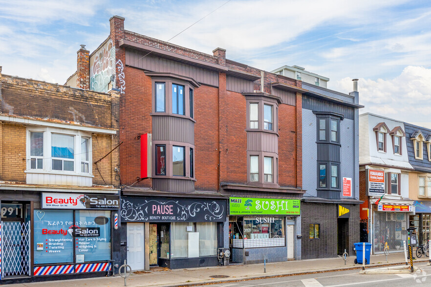 993 Bloor St W, Toronto, ON for sale - Primary Photo - Image 1 of 1