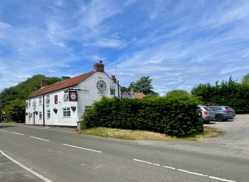 Main Rd, Welton Le Marsh for sale - Primary Photo - Image 1 of 16