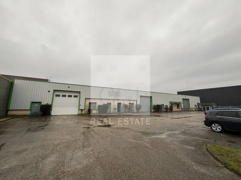Vente Local d'activités 1 305 m² - Photo 1