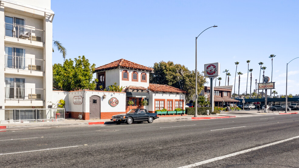 6204 W Coast Hwy, Newport Beach, CA for sale - Building Photo - Image 3 of 9