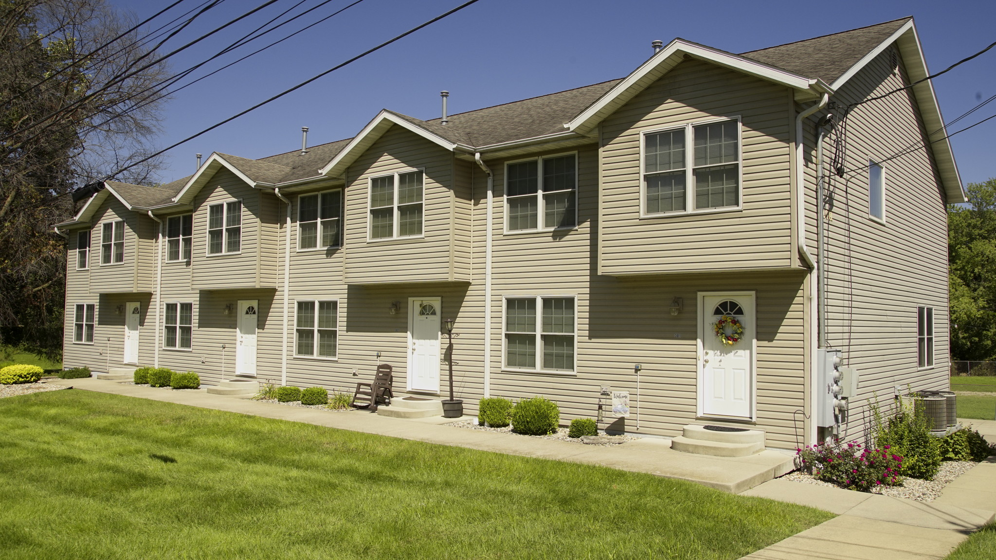 301-304 Park, Highland, IL for sale Primary Photo- Image 1 of 1