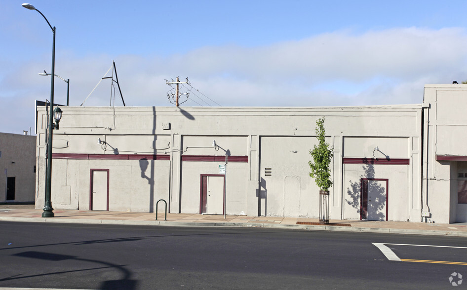 7431 Macarthur Blvd, Oakland, CA for sale - Building Photo - Image 2 of 2