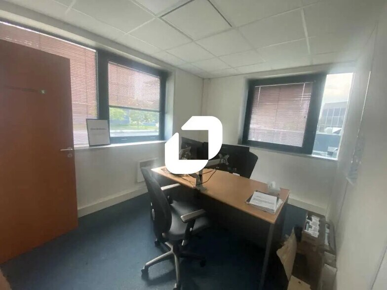 Office in Bruges for lease - Interior Photo - Image 2 of 15