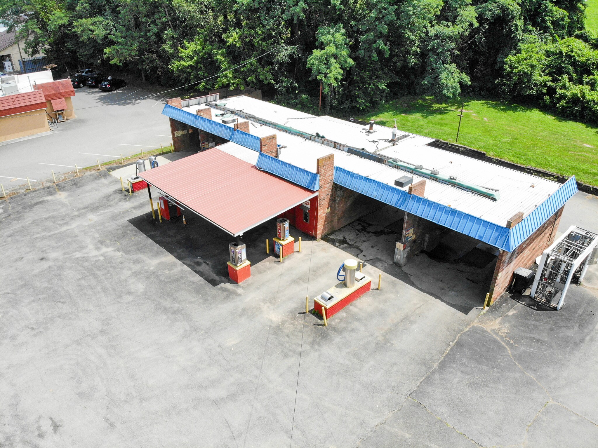 513 N Main St, Pearisburg, VA for sale Primary Photo- Image 1 of 1