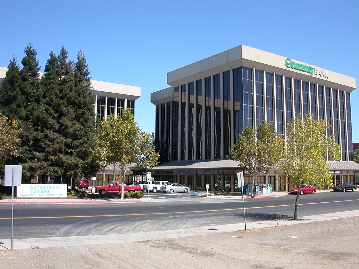 501 W er Ave, Stockton, CA 95203