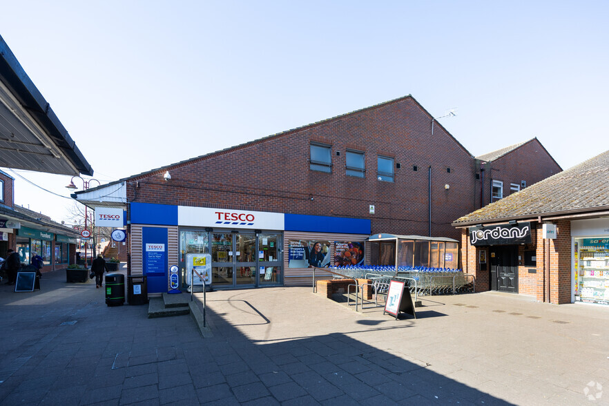 1-10 Rainham Rd, Gillingham for lease - Building Photo - Image 2 of 3