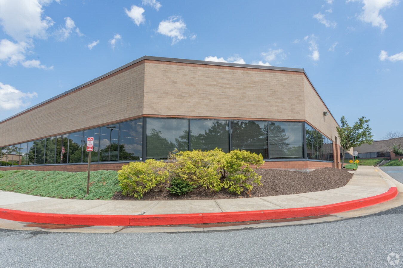 8029 Corporate Dr, Nottingham, MD 21236 Property Record