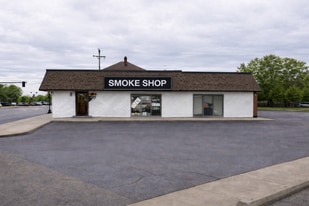 136-138 N Broad St, Fairborn OH - Retail Space