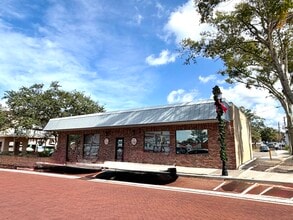 687 8th st, Clermont, FL for lease Interior Photo- Image 1 of 9