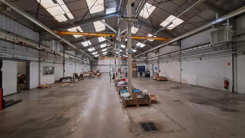 Flex in Corveissiat for lease - Interior Photo - Image 3 of 7